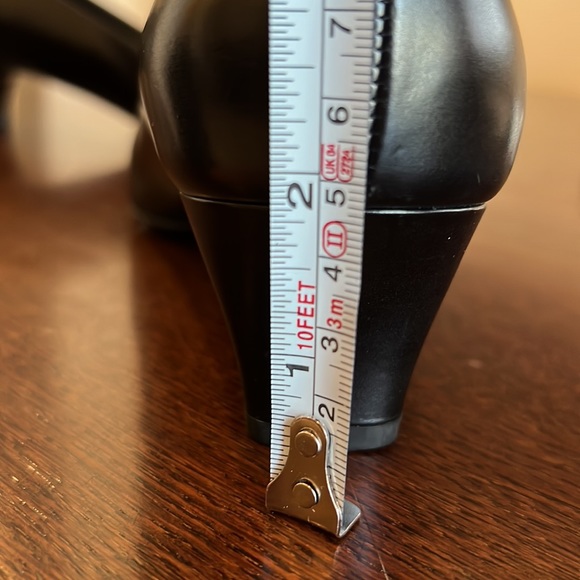 Lillaz Gancini Salvatore Ferragamo Embossed - Picture 7 of 11